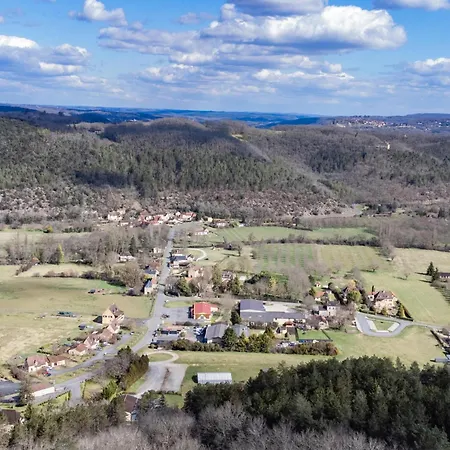 Semesterbostad Ollie *